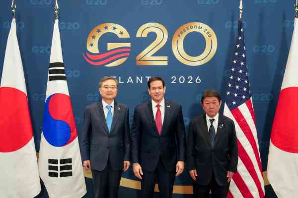 S. Korea, US, Japan Reaffirm Commitment to N. Korea's Complete Denuclearization