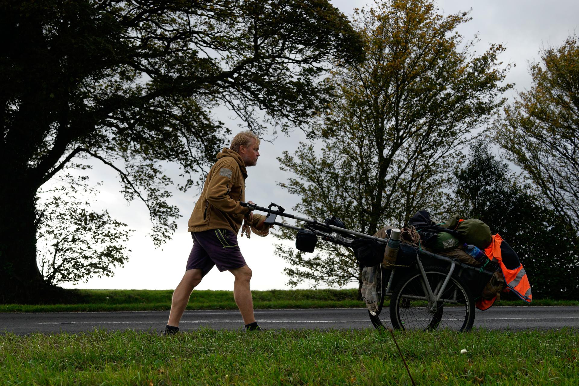 In 28 years of walking, Karl Bushby has overcome jungle, desert and red tape. Now he's nearly home