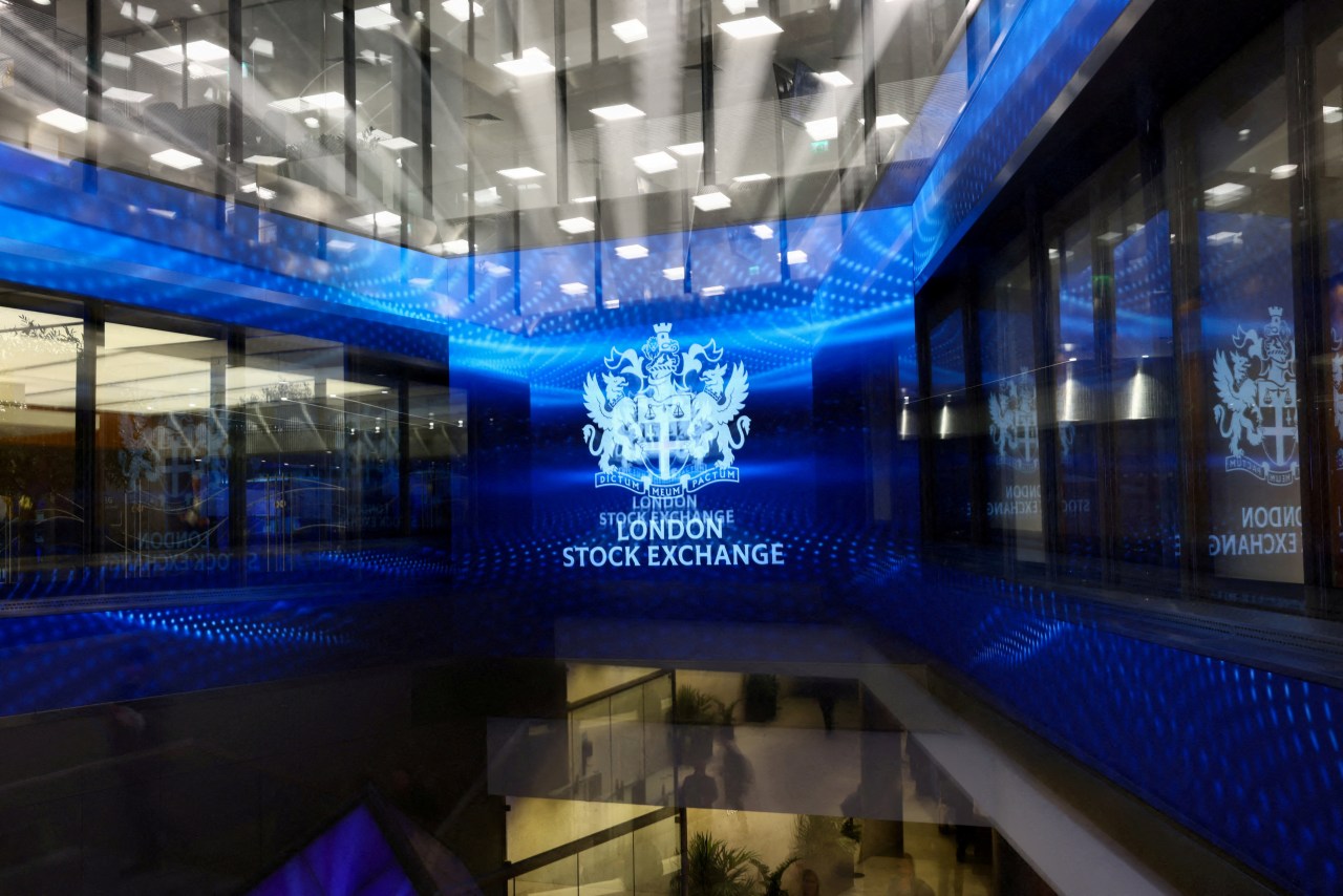 U.K. Regulator Eases Listing Rules in Bid to Revive London Market