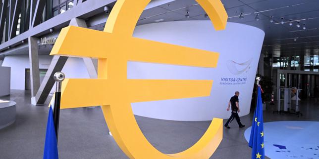 Rising political and geopolitical uncertainties weigh on the European economy