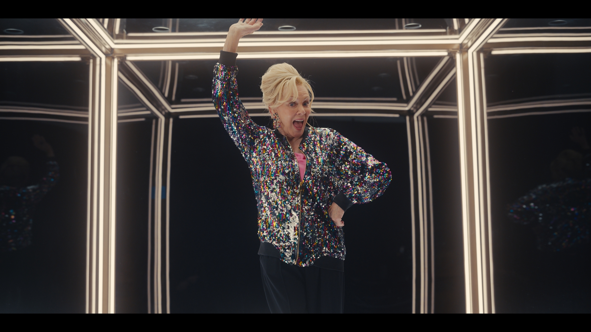 How the ‘Hacks’ Production Team Created a ’70s Sitcom Set and Overcame Las Vegas-Sized Challenges