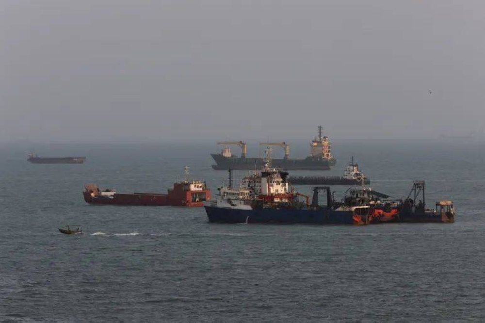 Iran demands US compliance with June deal before reopening Hormuz