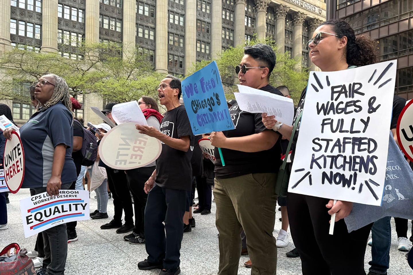 Chicago Public Schools’ lunchroom staff move closer to strike