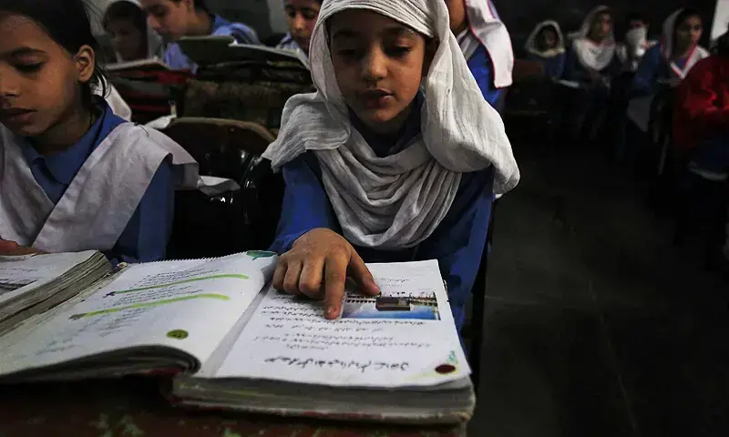 Sindh restores five-day working week for schools, colleges