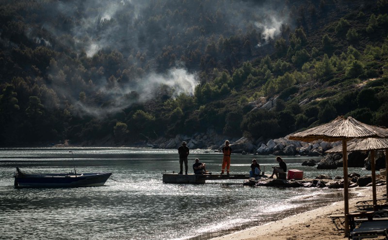 Greece suspects helicopter rotor in UK couple's deaths