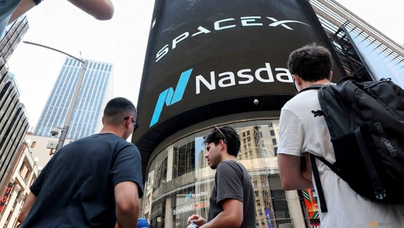 SpaceX attracts retail buyers after post-earnings share slide