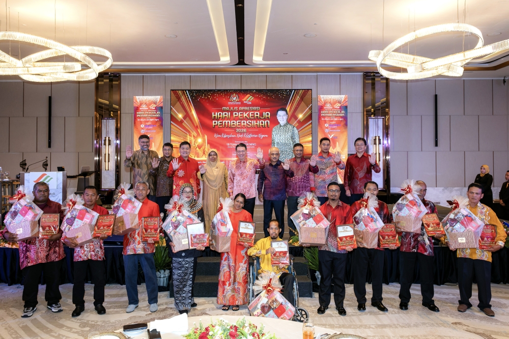 Housing Ministry to nominate award-winning cleaning workers for state honours