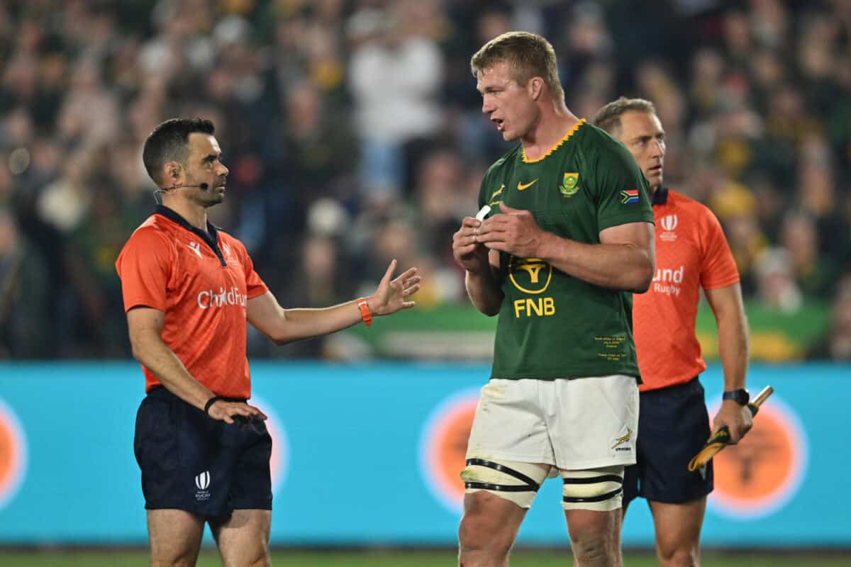 Rugby unites until the referee divides