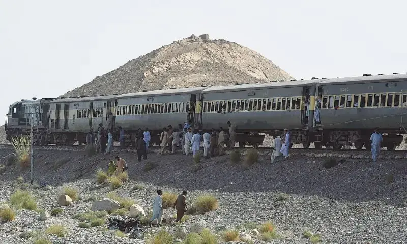 Quetta-bound Jaffar Express escapes blast