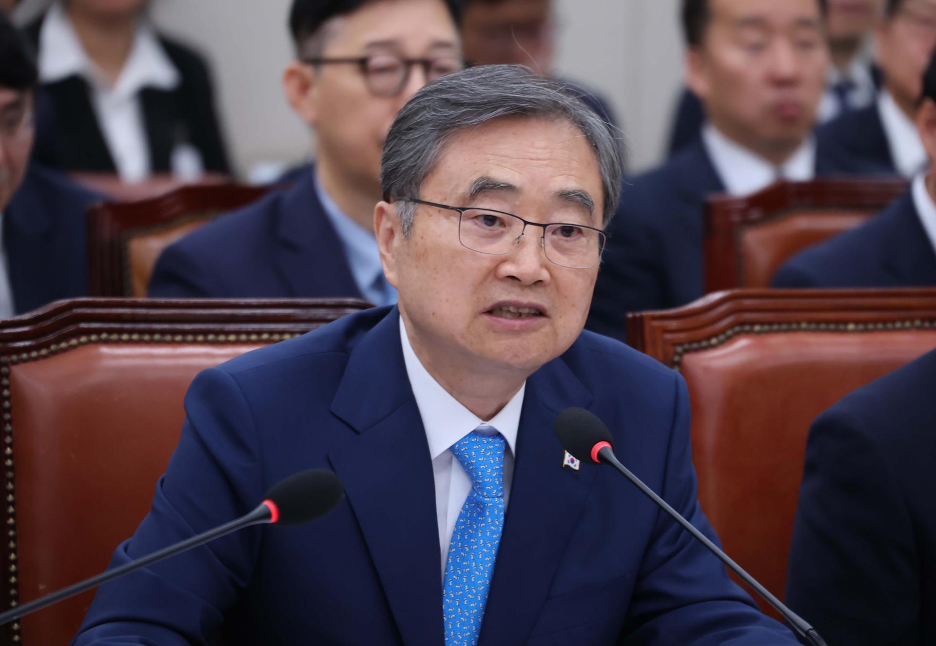 Seoul not notified in advance of Trump's order to scale back drills: FM Cho