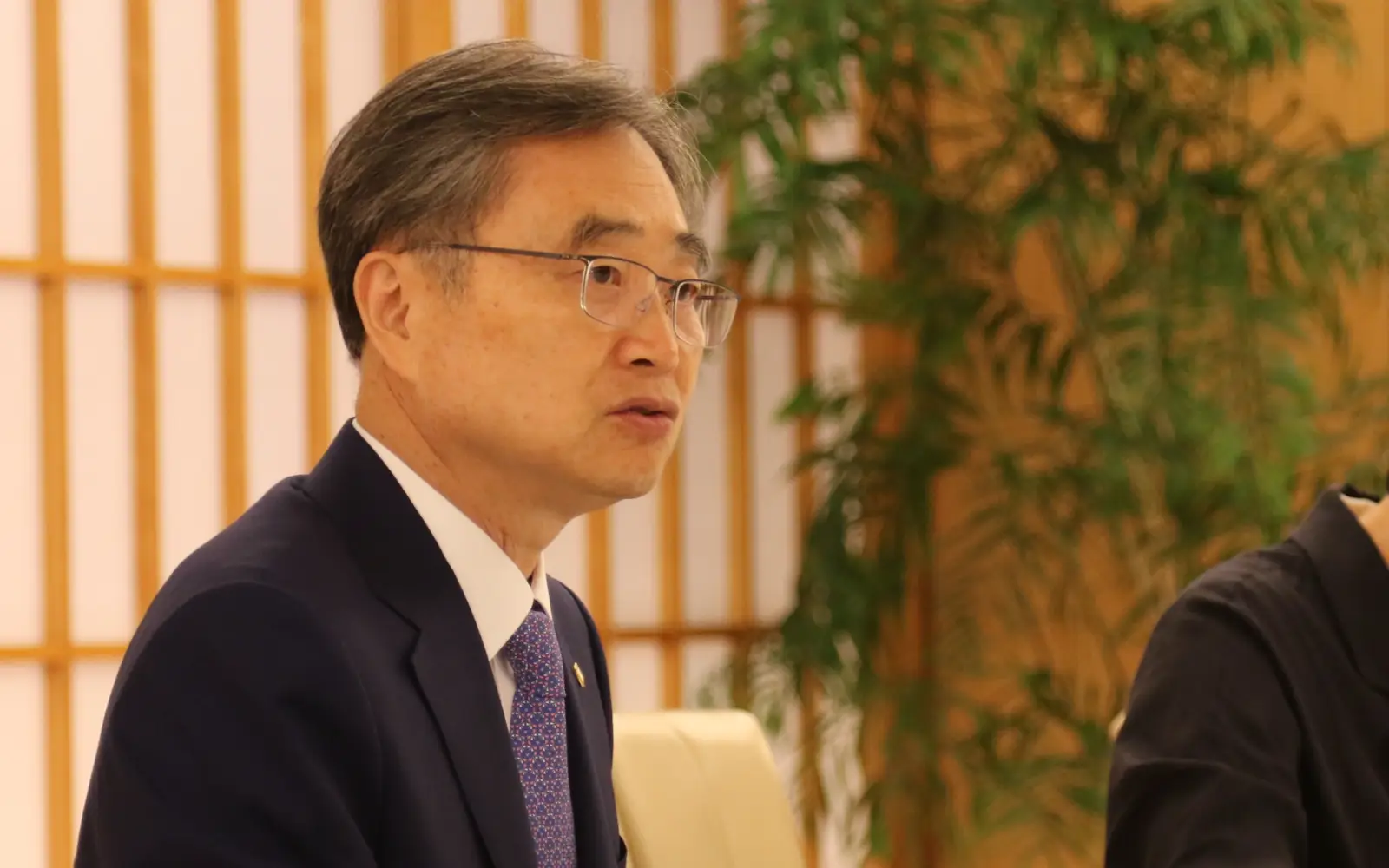 South Korean FM says Trump pressuring Seoul over Iran, investment