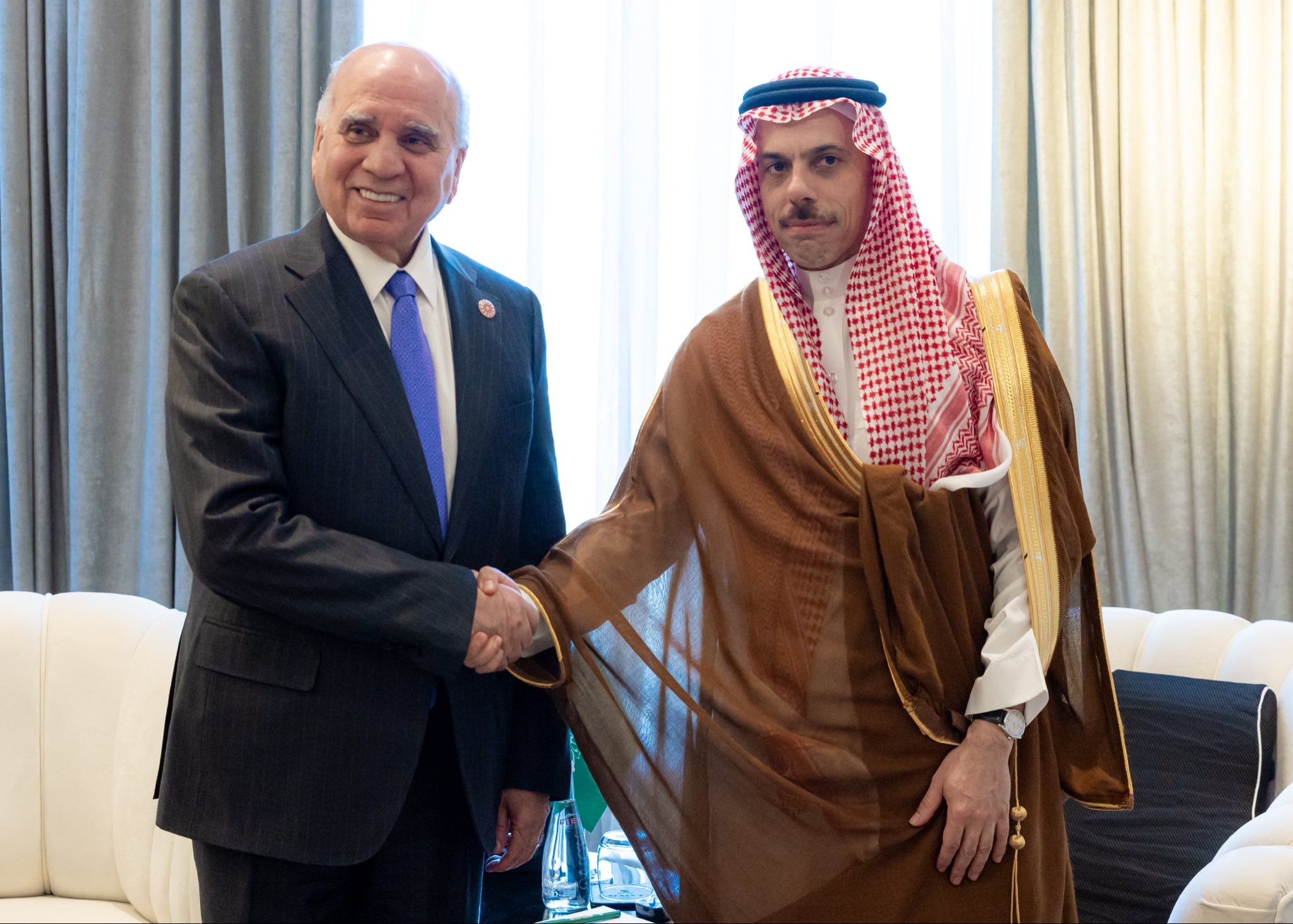 Saudi and Iraqi ministers meet to smooth over drone attack