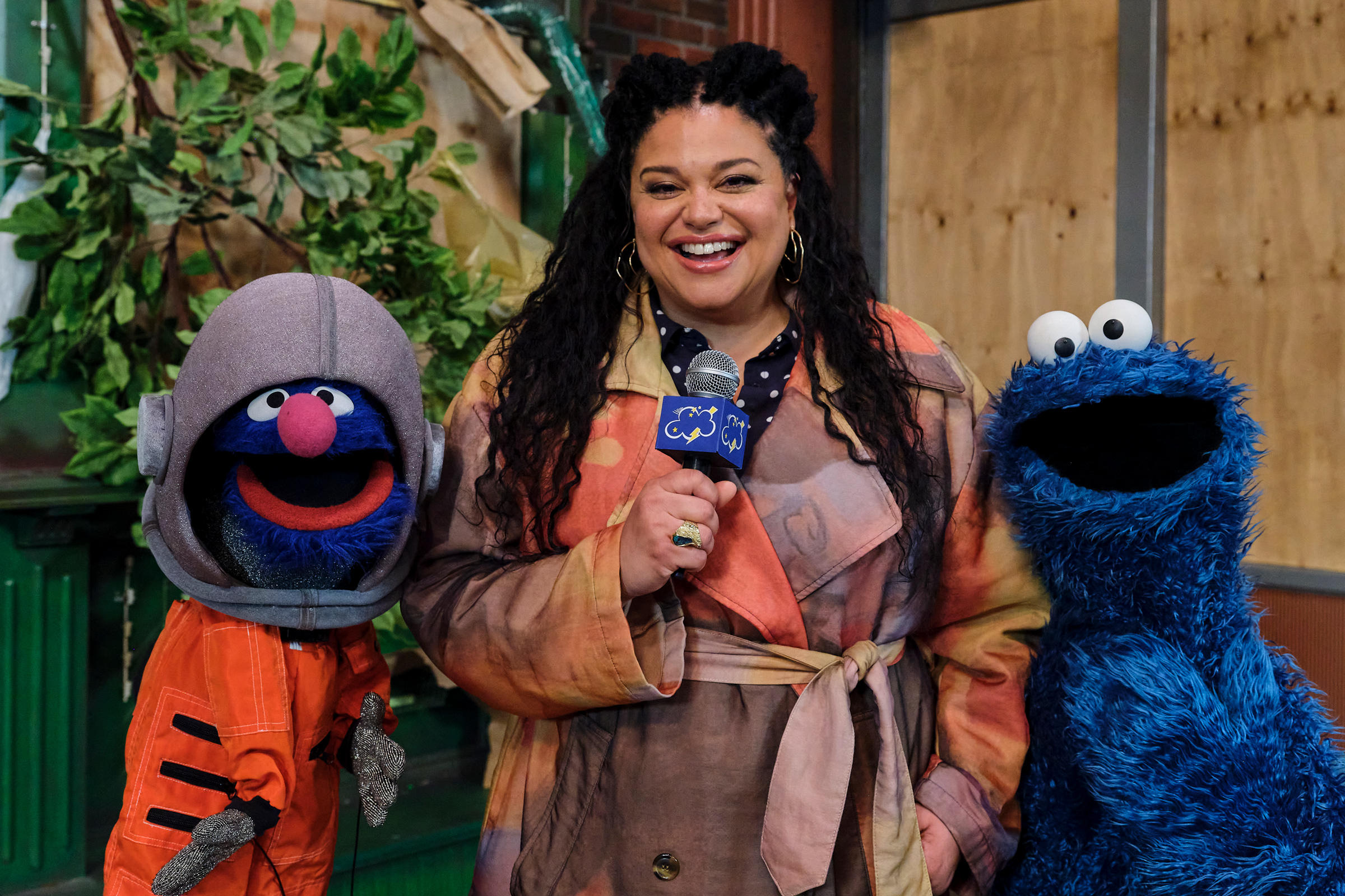 Sesame Street Has A New Extreme Weather Episode. Here's What Climate Experts Think
