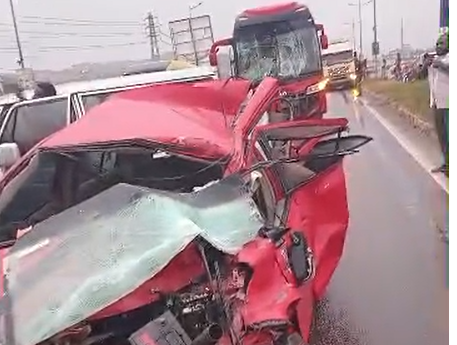 One injured in fresh Ofankor-Pokuase highway crash, days after 11 died