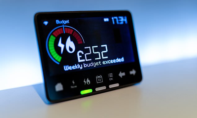 Energy bills forecast to rise to £1,729 in October: Should you fix your tariff?