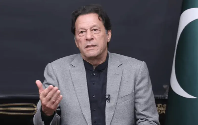 Govt files review plea against SC ruling to move Imran to Shifa International Hospital, terms it 'discriminatory'