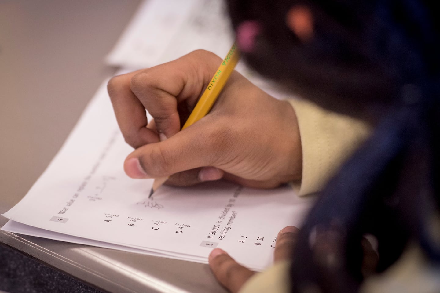 New York reading scores plunge on state tests while math proficiency edges up
