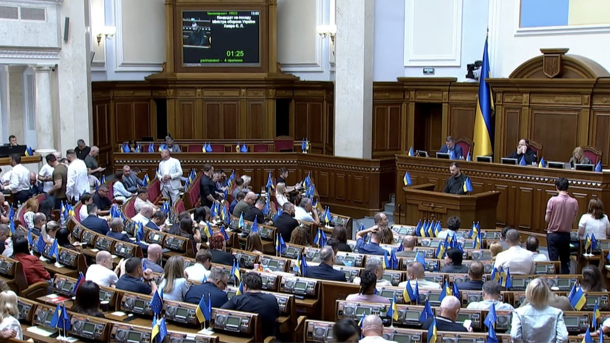 Khmara in Rada: three equal priorities — front, people, defense industry development
