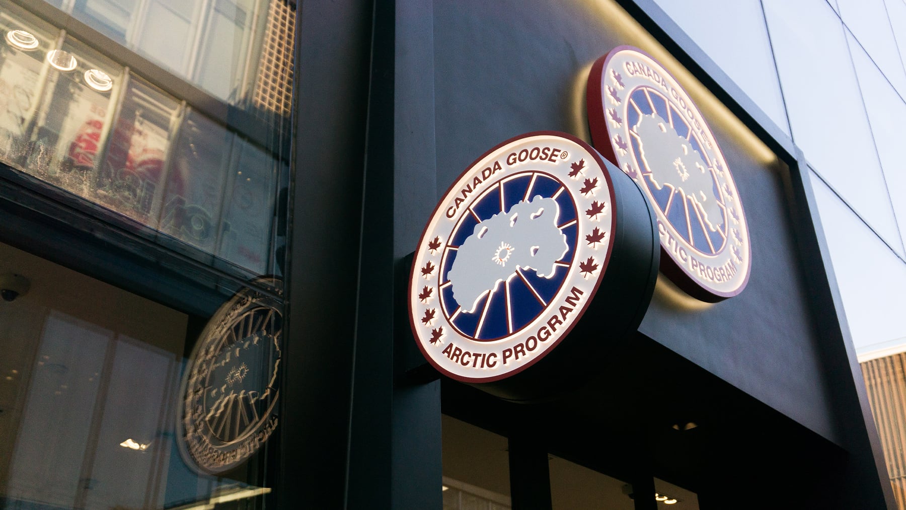Canada Goose Beats Revenue Estimates as Demand Holds Up