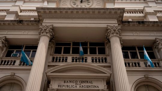 Argentina, China extend currency swap deal
