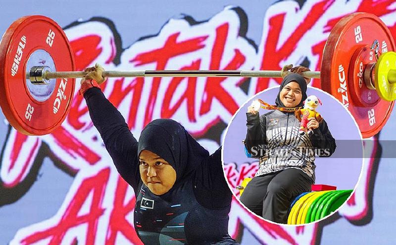 Weightlifter Alissa dedicates gold to cancer-survivor coach