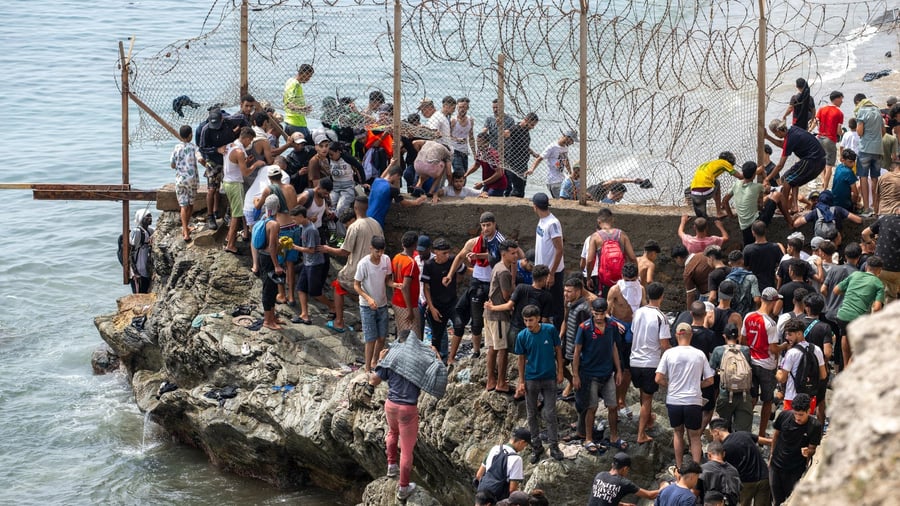 Spanish North Africa enclave: How did the Ceuta crisis come about?