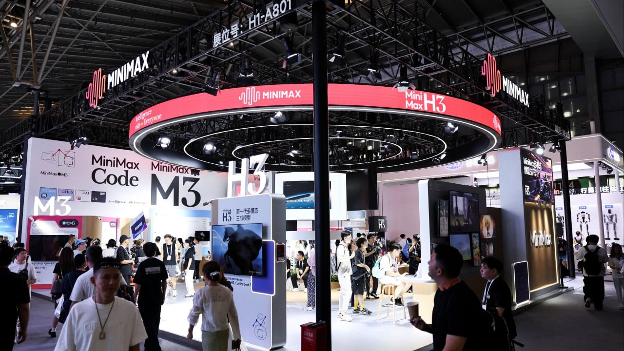 Video AI: MiniMax challenges ByteDance with low price, open weights for new H3 model