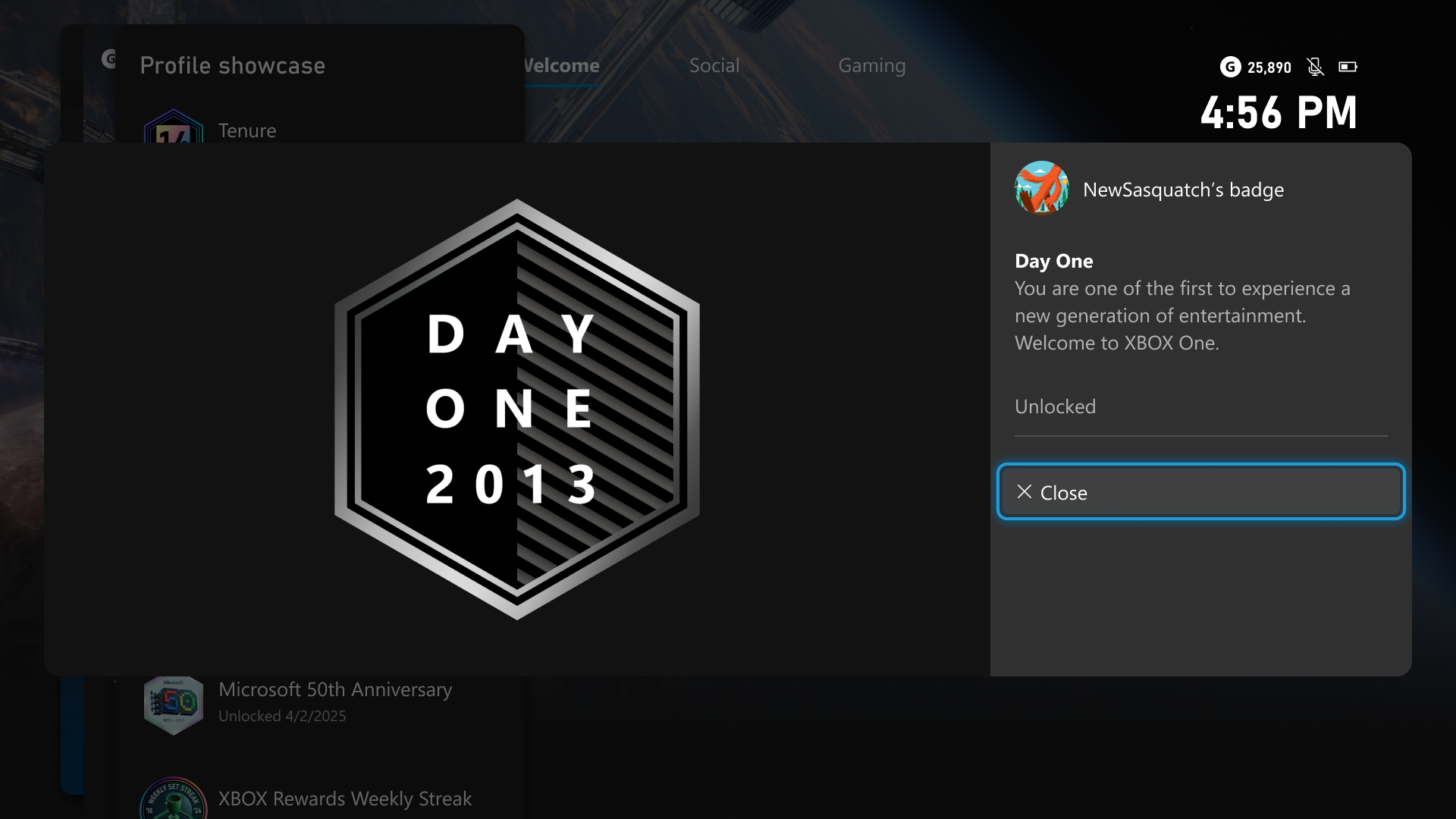 Latest Xbox Console Updates Include Extremely Belated Profile Badge if You Bought an Xbox One Back in 2013
