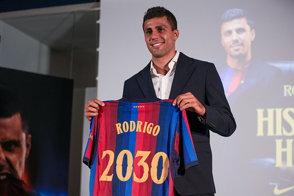 👏Hero's welcome: how Barça unveiled their signings