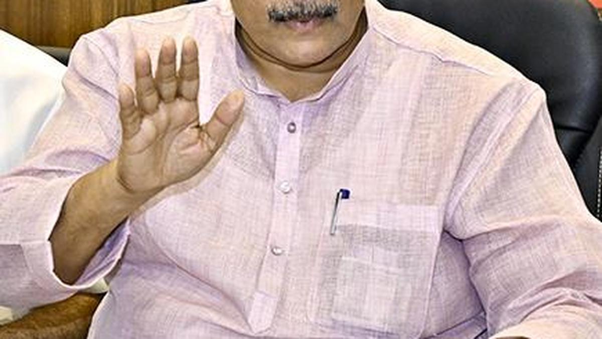 Ivan D’Souza takes govt. to task over delay in Yettinahole project