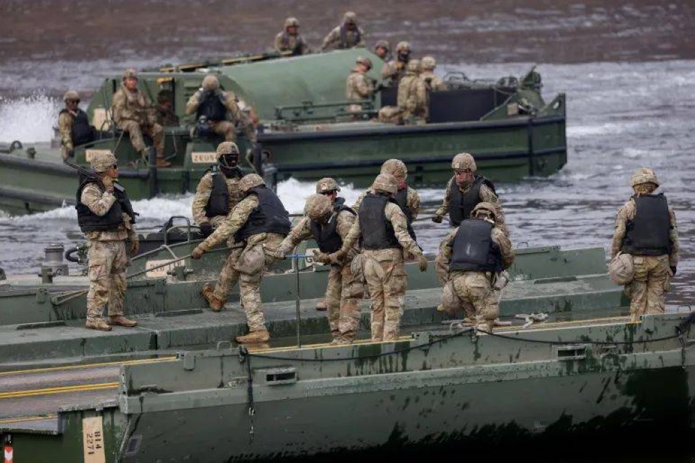 US, South Korea cut drills short as North condemns exercise