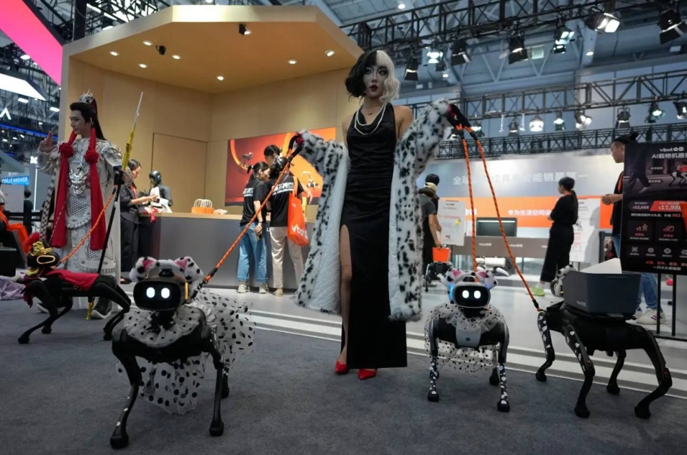 China bets on robots to move from flashy demos to factory floors