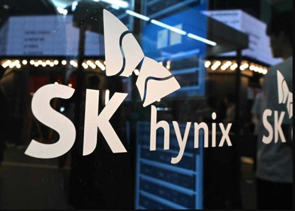 SK hynix unveils record $28.9 bn share buyback