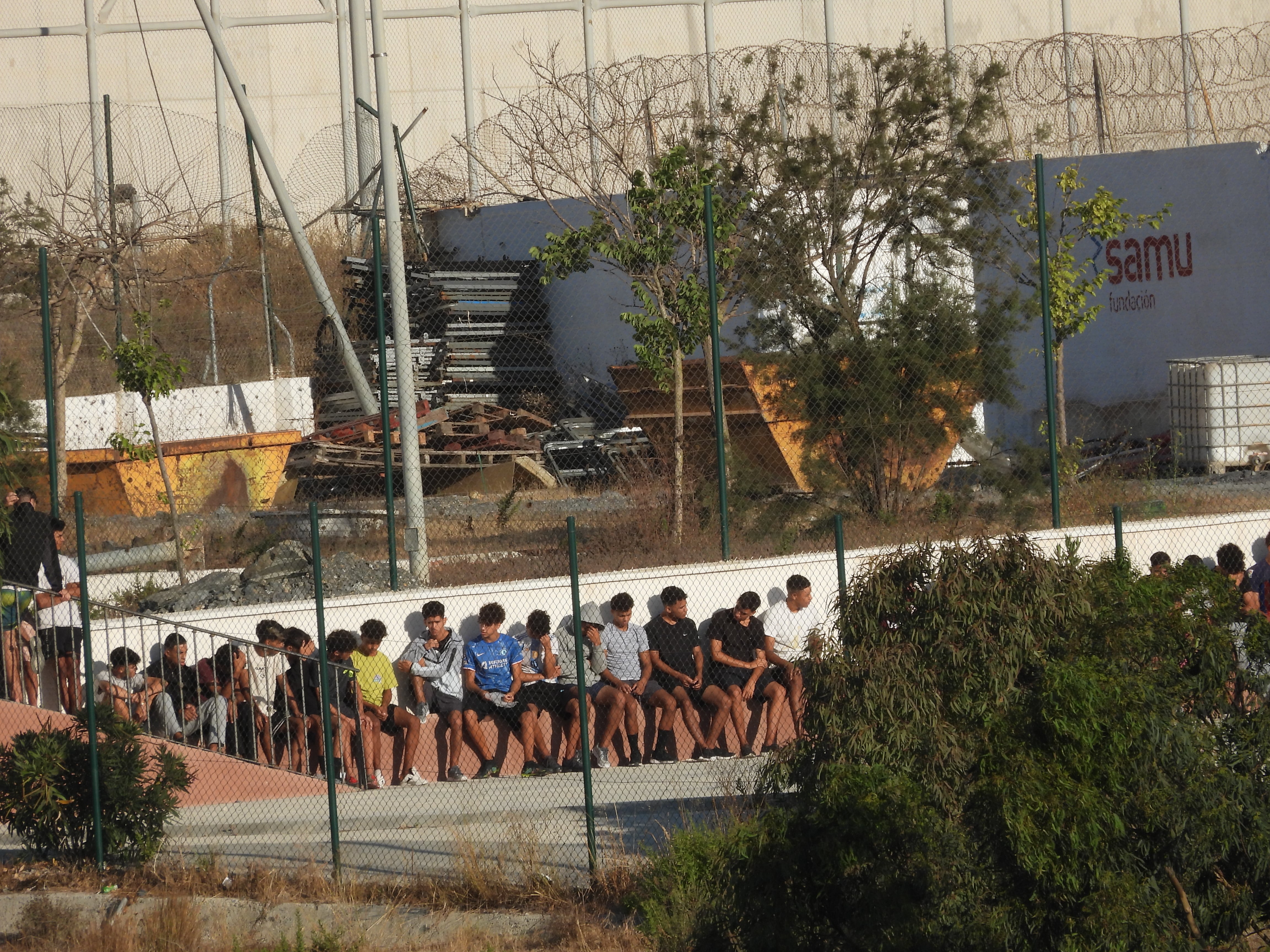 Over 1,750 foreign minors have been transferred from the Canary Islands, Ceuta and Melilla in one year
