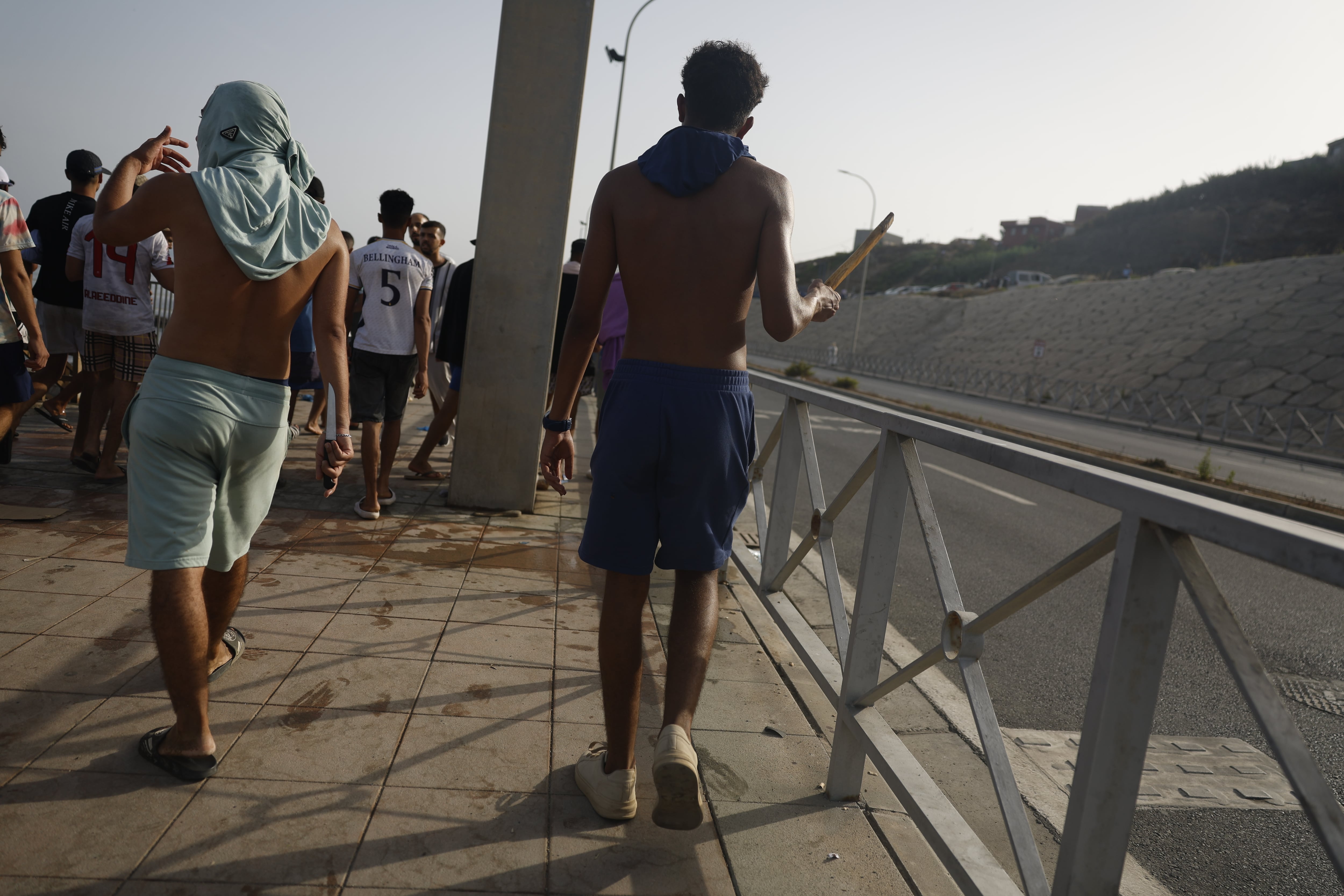 Neighborhood patrols encourage outbreaks of violence against immigrants in Ceuta neighborhoods