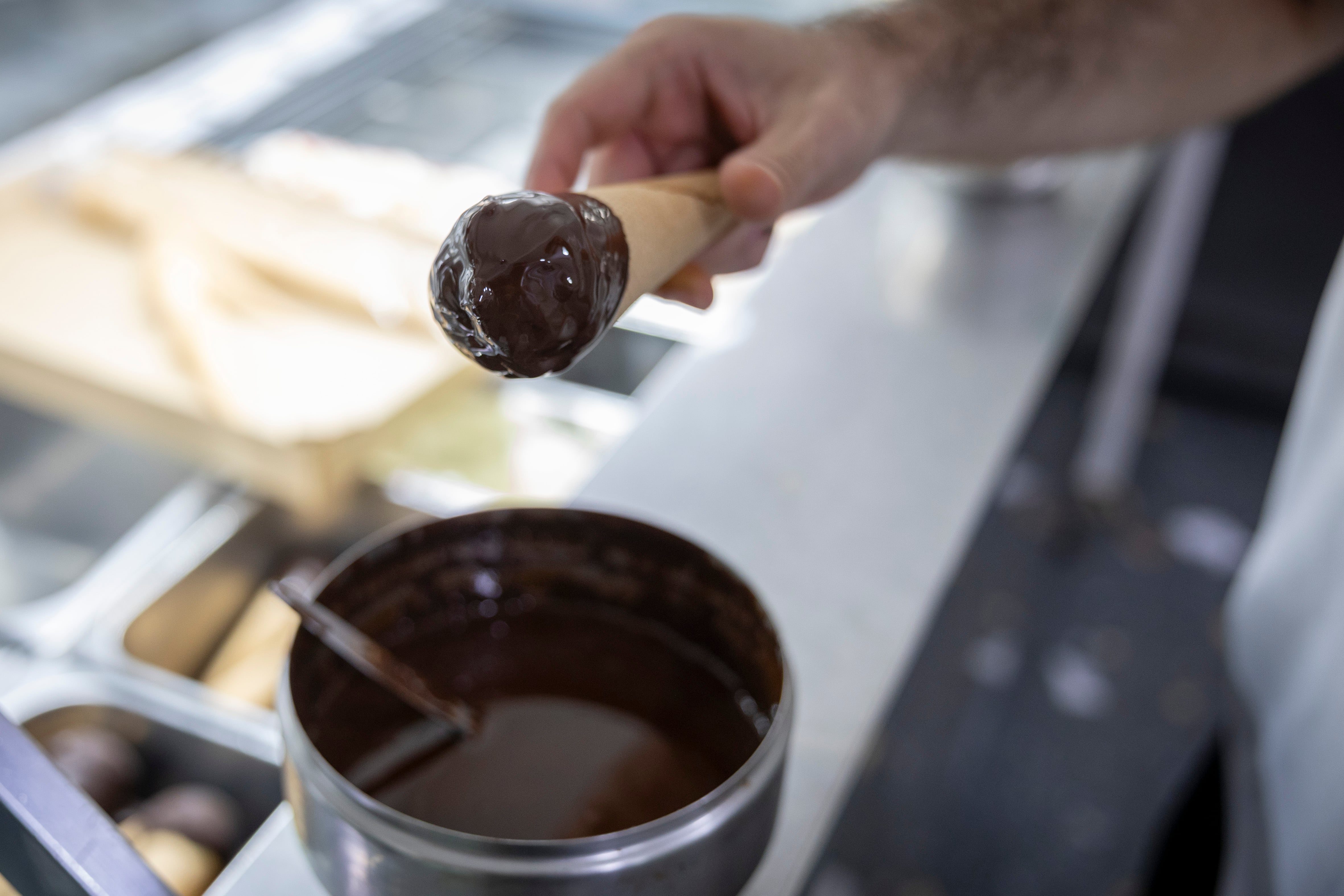 That's how Topolino is made, the ice cream that stirs passions in Cádiz since the 50s
