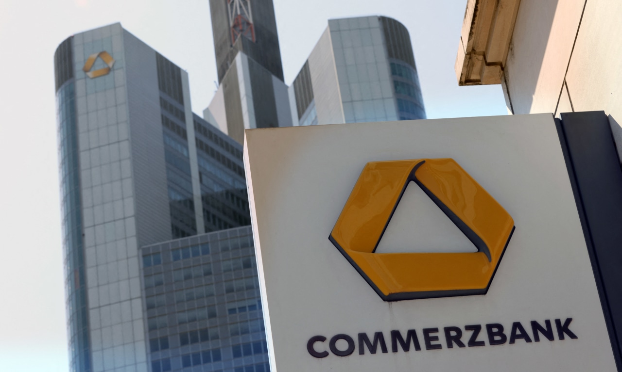 Commerzbank CEO Calls For Dialogue With UniCredit