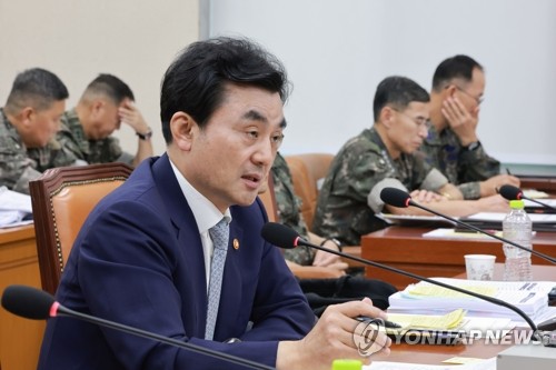(2nd LD) N. Korea typically estimated to have 80-120 nuclear weapons: defense minister