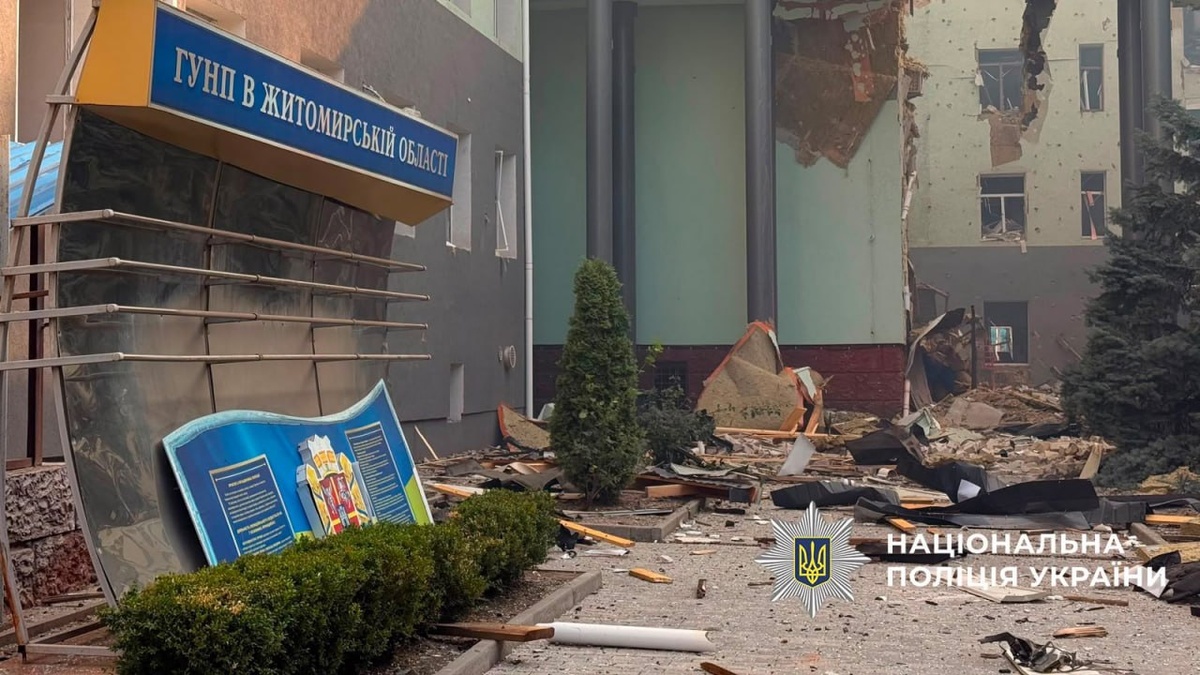 Death toll in Zhytomyr from Russian attack on National Police building rises to 3, 53 injured
