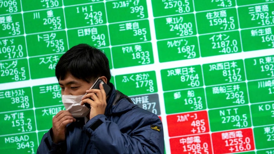 Nikkei, Topix, CSI 300: Chip sell-off weighs on Asian stock markets
