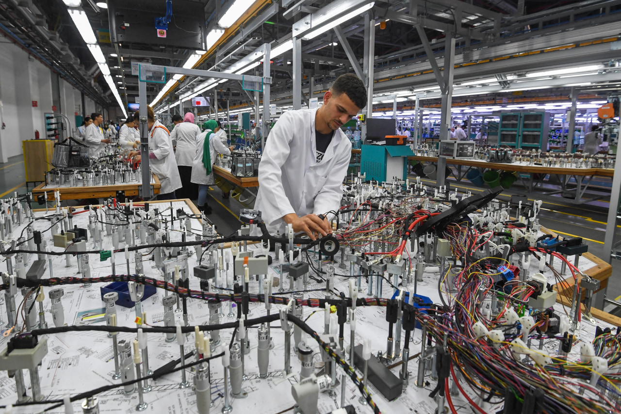 German Factory Orders Continue to Defy Growing Headwinds