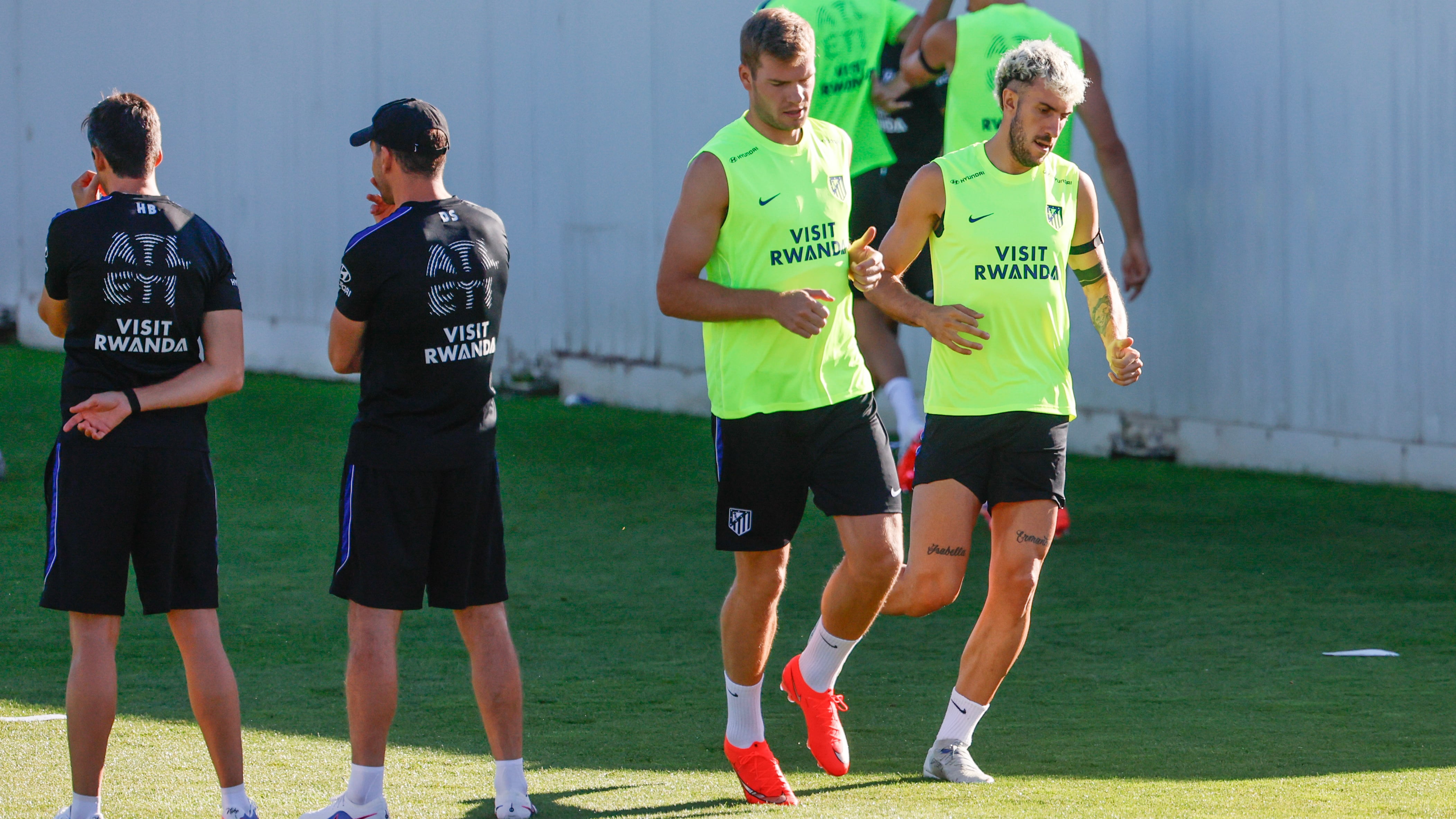Atletico Madrid salary guide 2026/27: Julian Alvarez and Jan Oblak among top earners