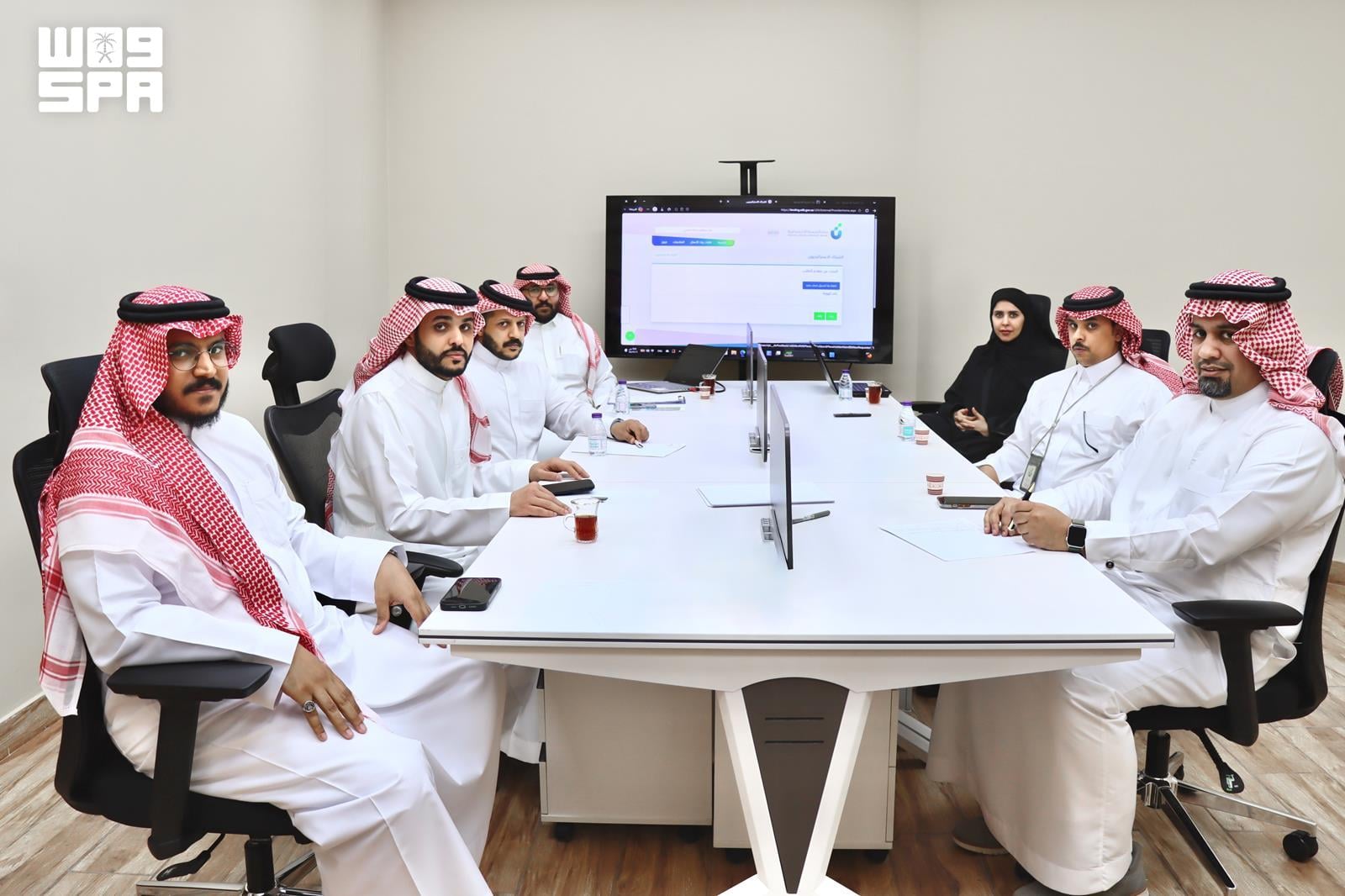 Tabuk Chamber, Social Development Bank discuss boosting support for entrepreneurs, small businesses