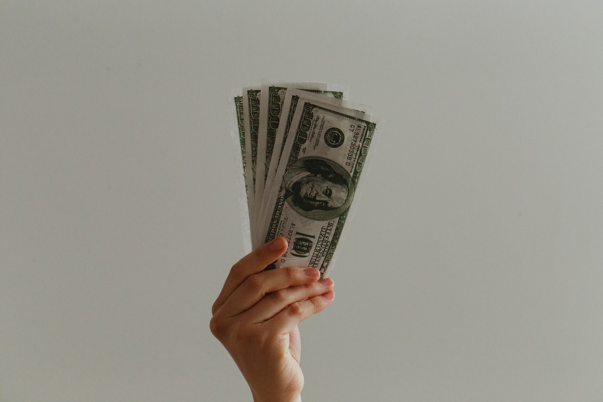 UnitedHealth Group (UNH) vs. Eli Lilly and Company (LLY): Which Healthcare Stock Offers the Better Dividend?