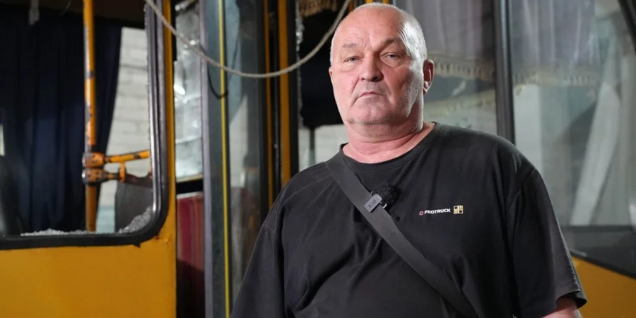 Concussed himself, Kherson bus driver still gets passengers to safety