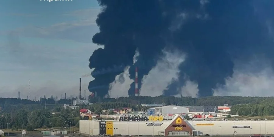 Ukraine hits two Russian oil refineries up to 1,300 km behind front lines - video