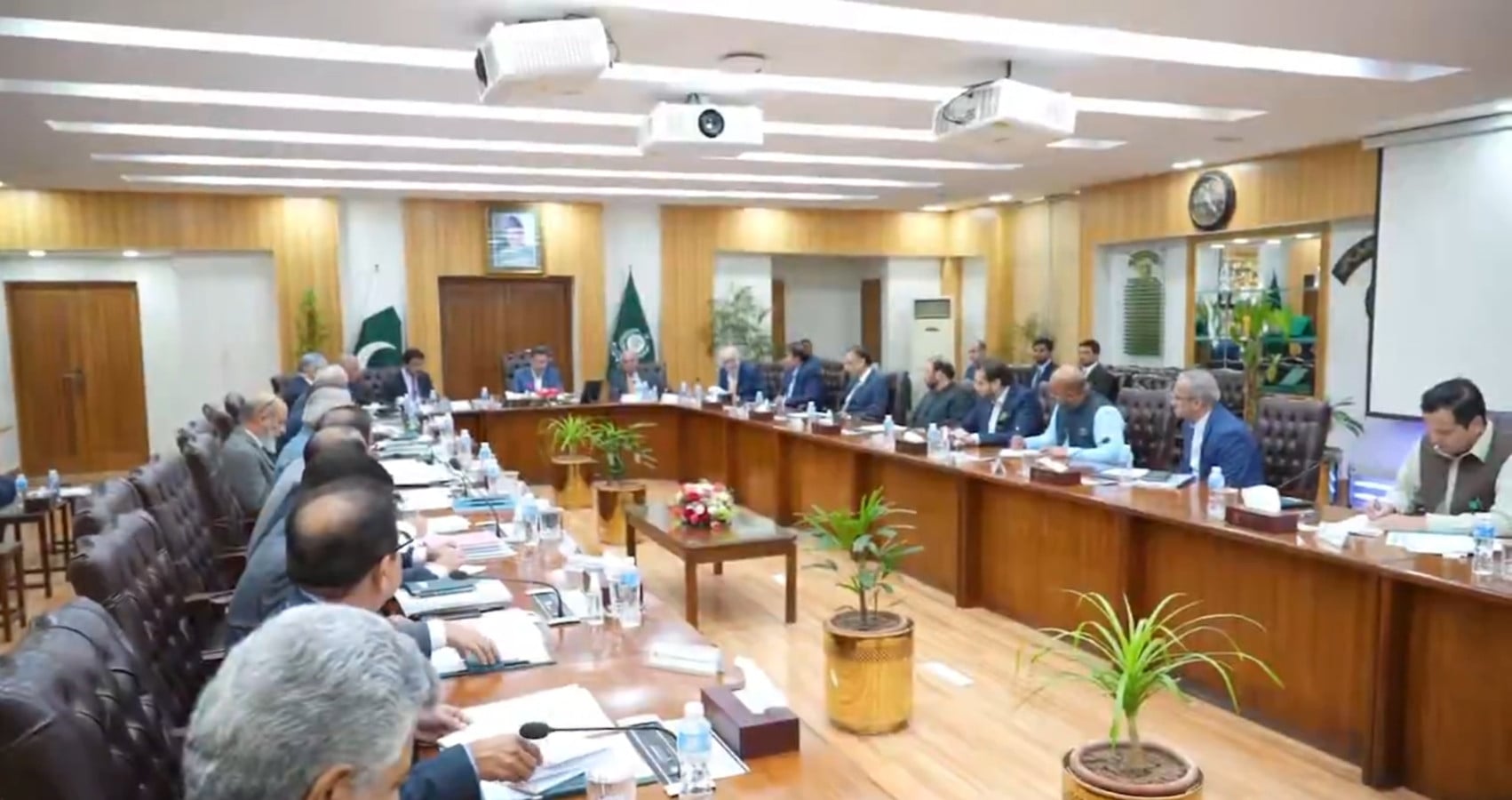 ECP agrees to hold Punjab local polls between Dec 15 and Jan 15