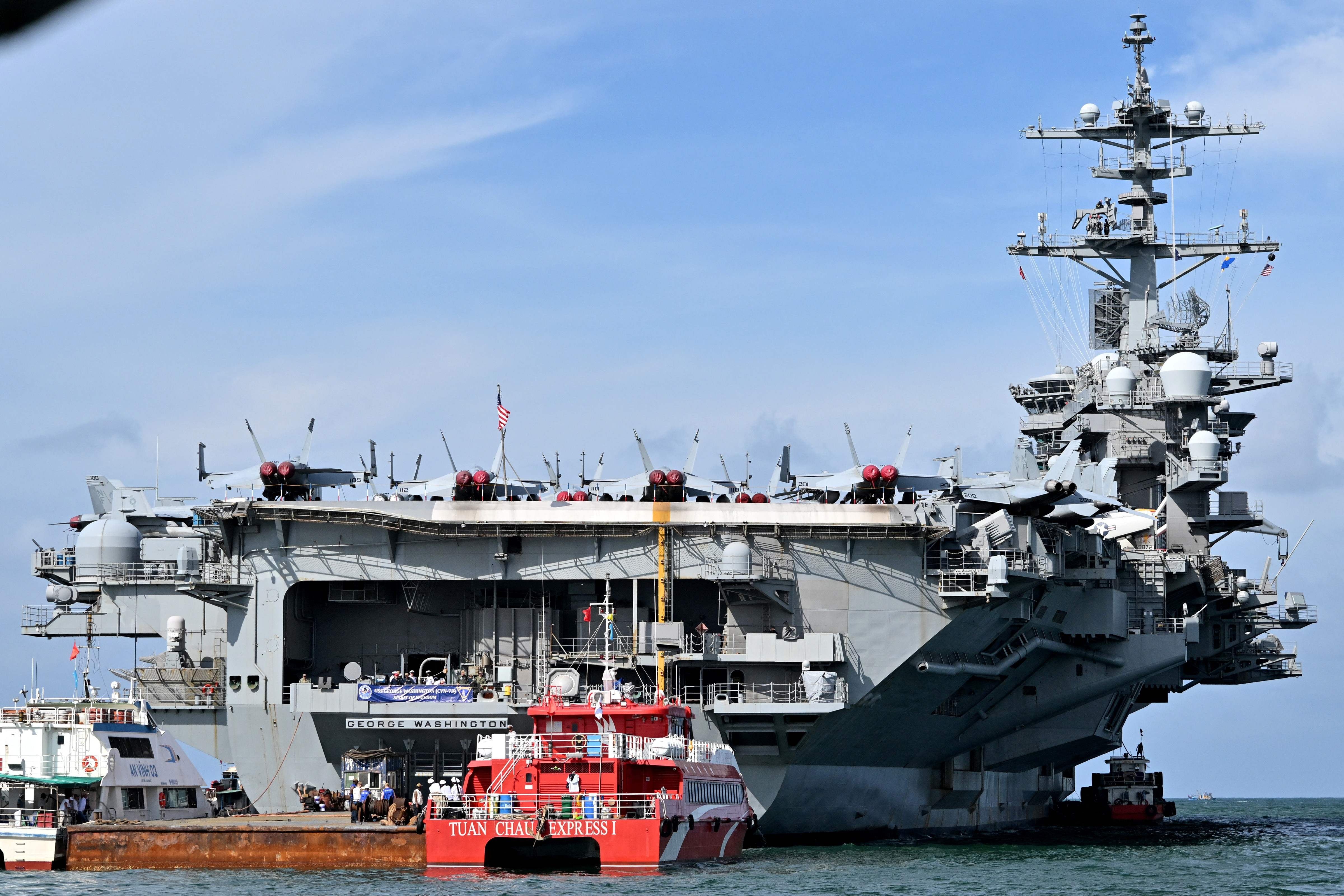 USS George Washington arrives in Middle East