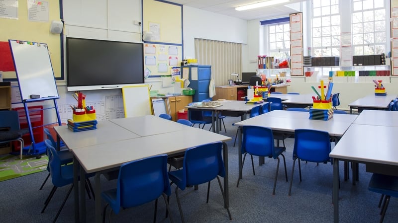 School hours should remain but more breaks needed - TD