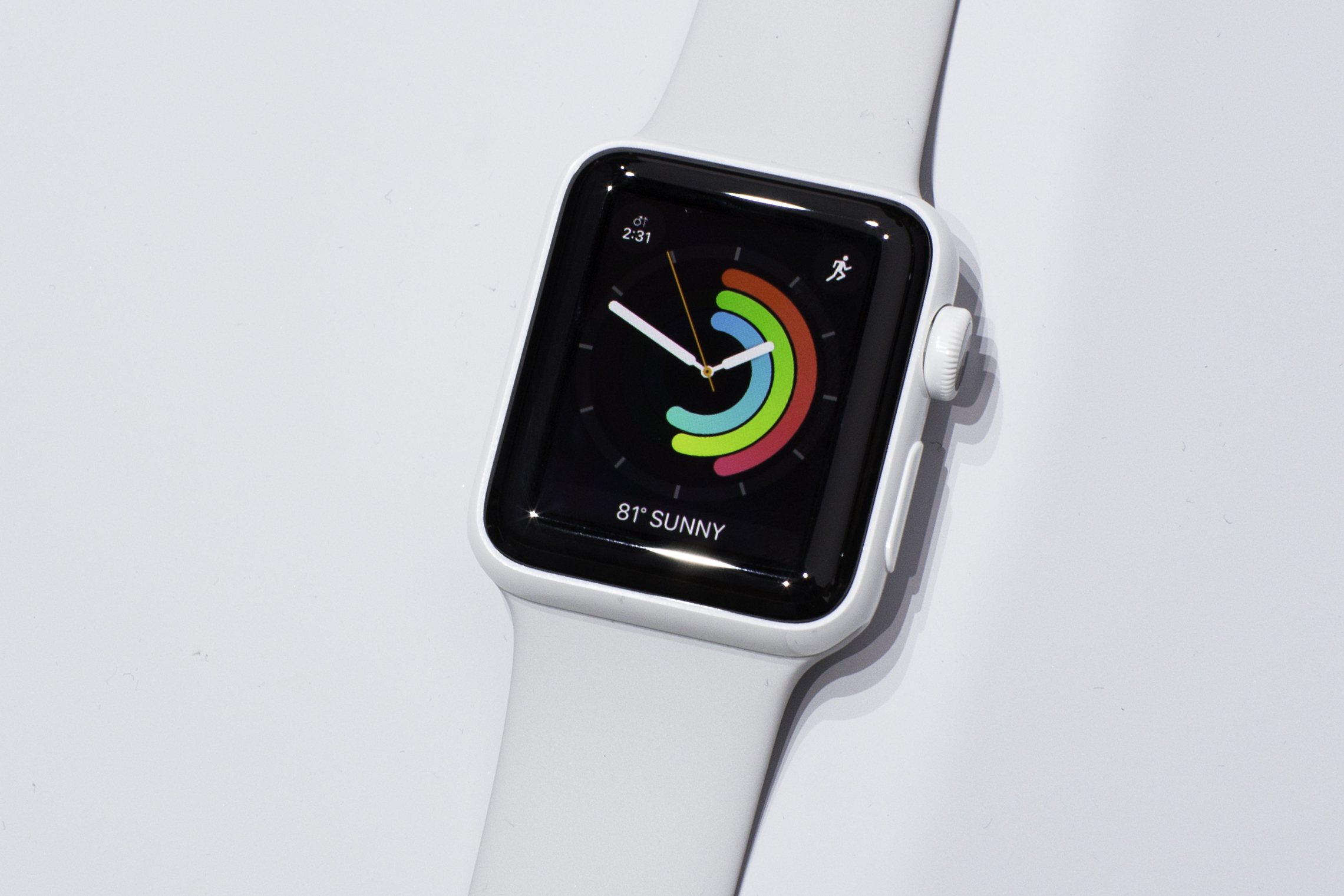 Apple Watches With Ceramic Finish Reportedly Returning This Year
